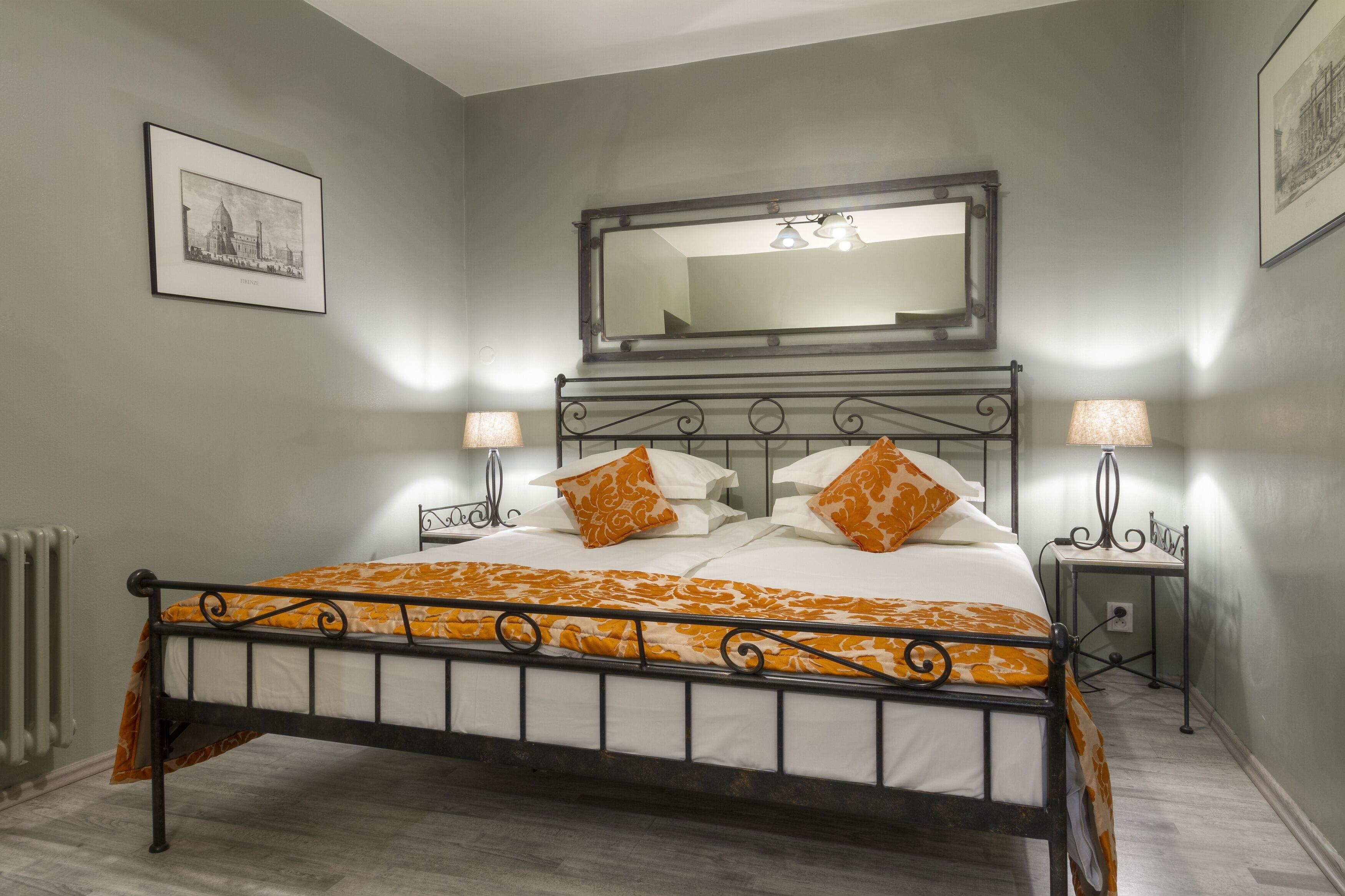 Black Star Suites — Photos 1