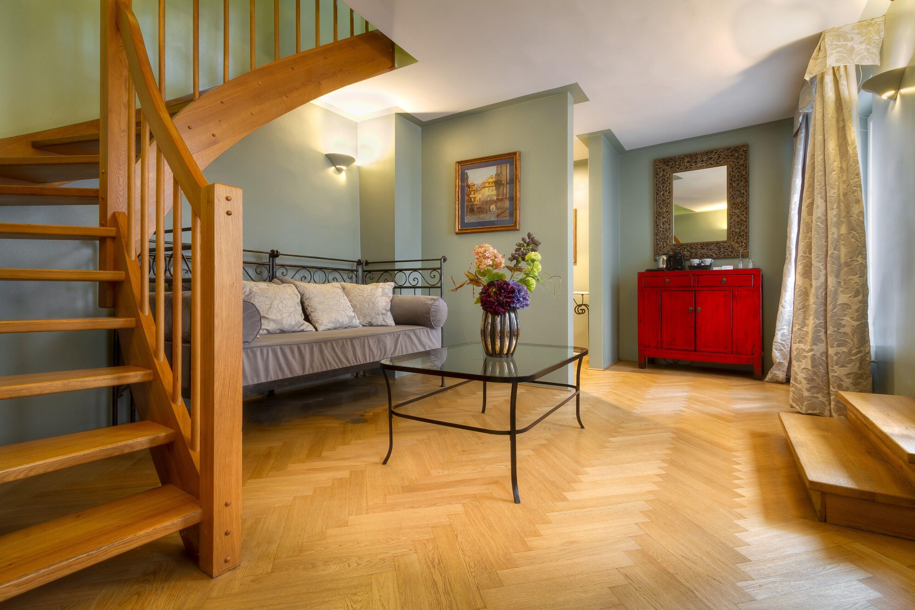 Black Star Suites — Photos 3